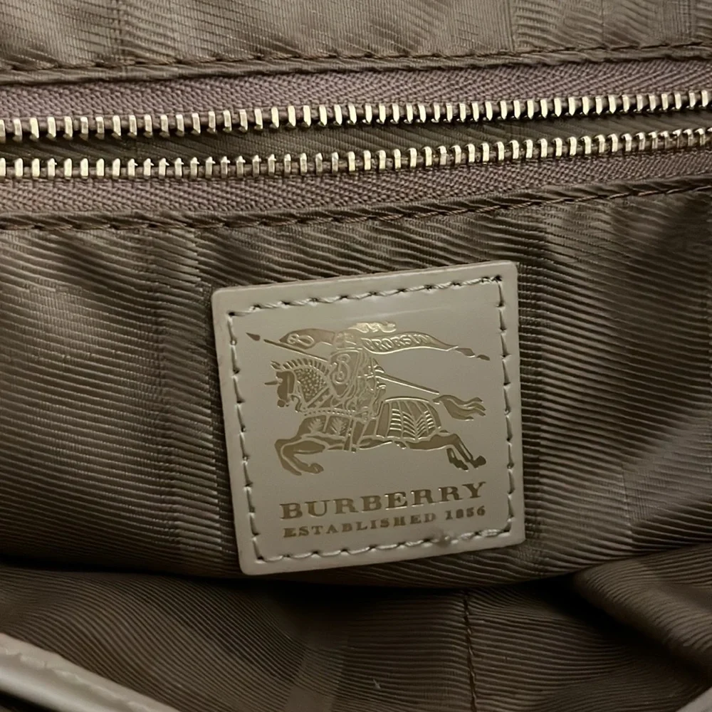 Burberry shoulder purse - Picture 6 of 6